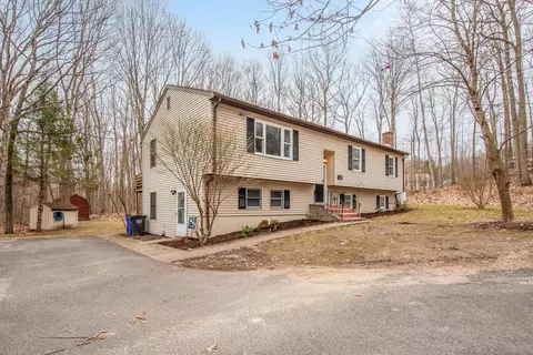 171 Kimberly Ln, Woodbury, CT 06798