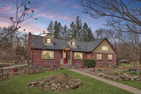217 Turnbull Rd, New Hartford, CT 06057