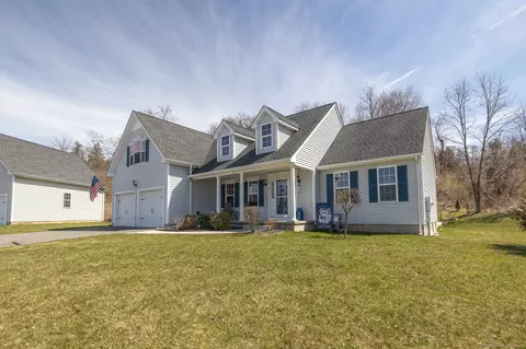 41 Steeple View Dr #41, Ellington, CT 06029