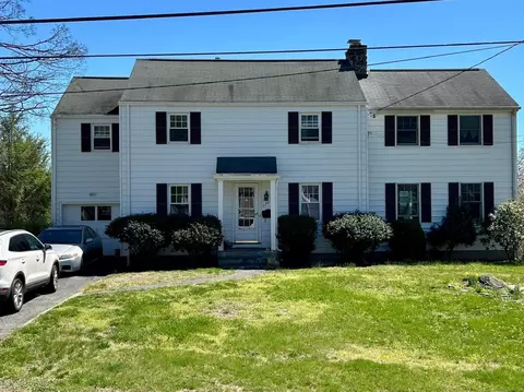 136 Alton Rd, Stamford, CT 06906