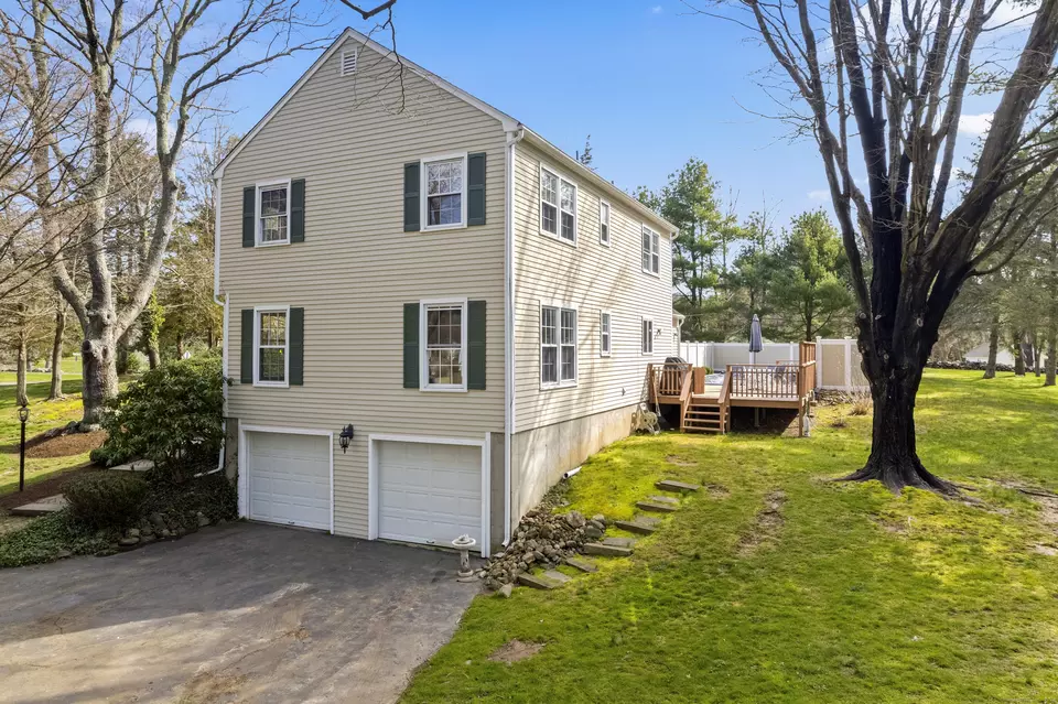 10 Nut Plains Rd W, Guilford, CT 06437 40 Photos Movoto