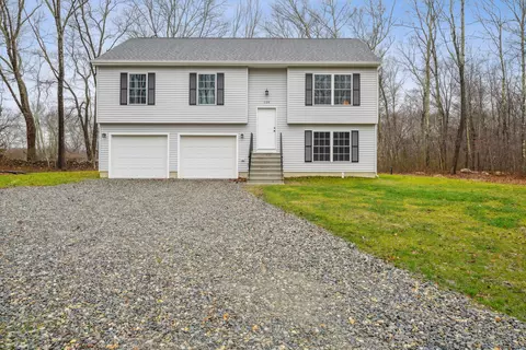 224 Simpson Ln, Oakdale, CT 06370
