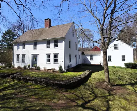 1335 Main St, Glastonbury, CT 06033