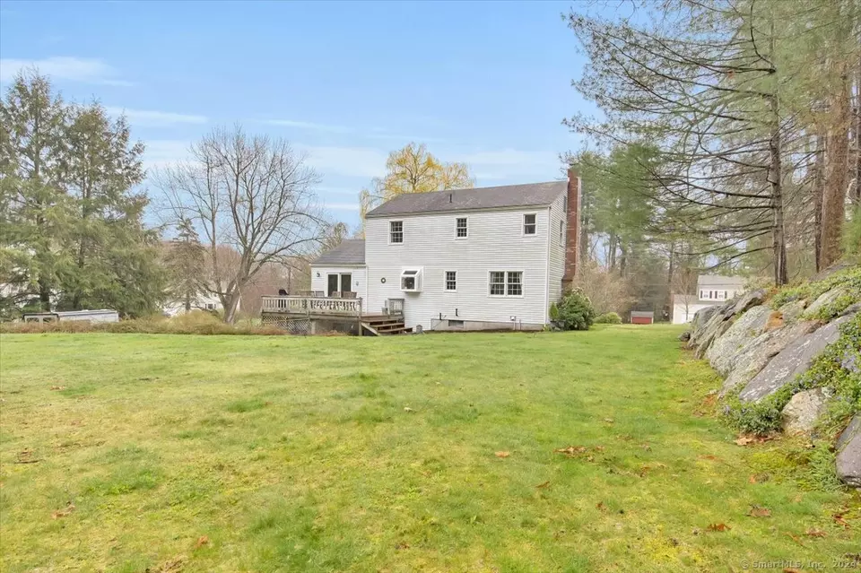 126 Deepwood Dr, Avon, CT 06001 38 Photos Movoto