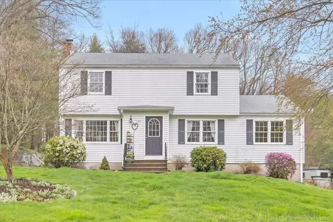 126 Deepwood Dr, Avon, CT 06001