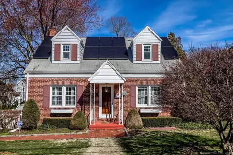 720 Jewett Ave, Bridgeport, CT 06606