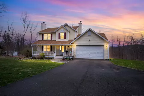 14 Frazier Rd, Hamden, CT 06518