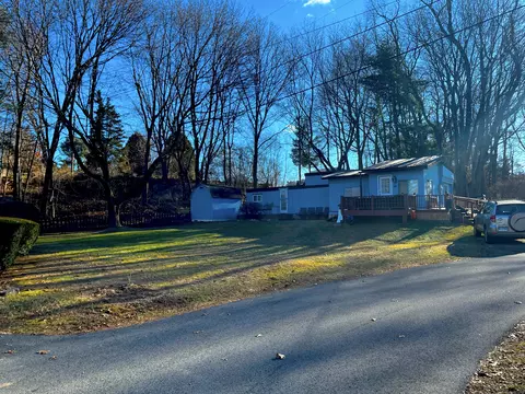 133 W Main St # 1, Clinton, CT 06413