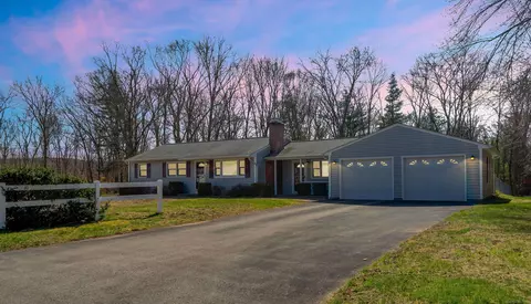 55 Pine Ridge Dr, Andover, CT 06232