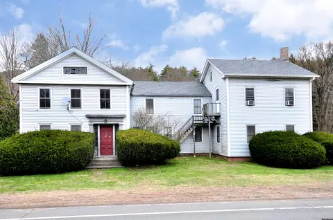 376 Salmon Brook St, Granby, CT 06035