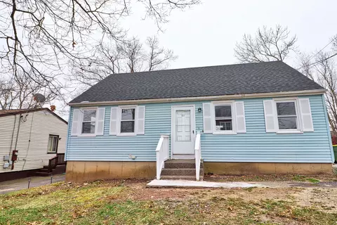 227 Warner St, Waterbury, CT 06704