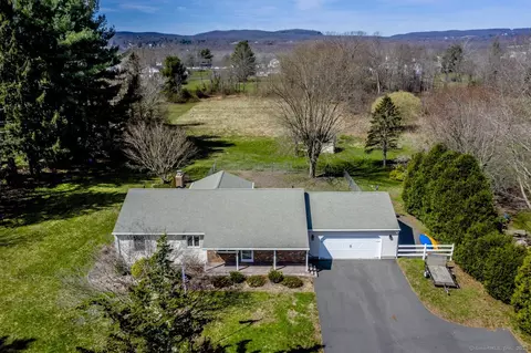 39 Cherry Ln, Durham, CT 06422