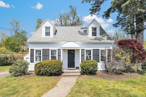 70 Strathmore Ave, Milford, CT 06461