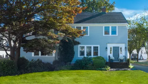 20 Knoll St, Greenwich, CT 06878