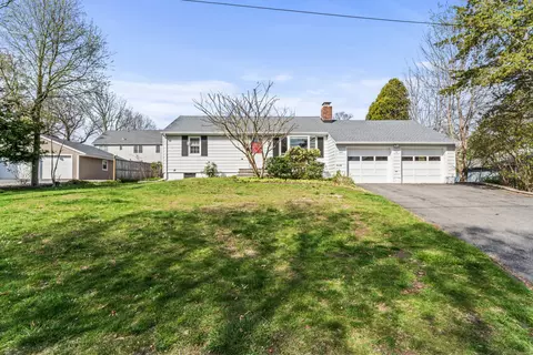 30 Acre Dr, Danbury, CT 06811