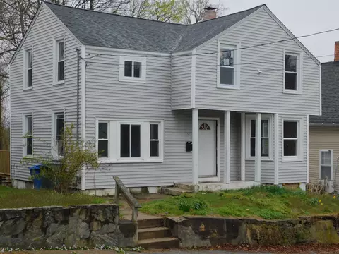 133 Mount Pleasant St, Norwich, CT 06360