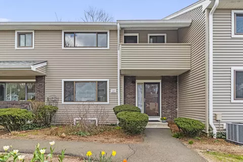 219 Shagbark Dr #219, Derby, CT 06418