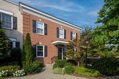 155 Field Point Rd #5N, Greenwich, CT 06830