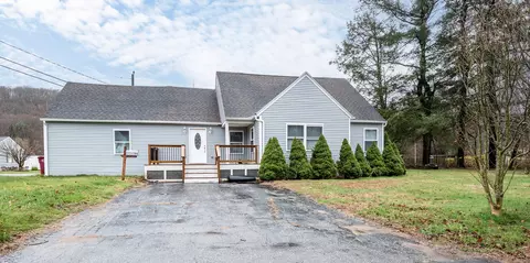 94 Summerfield St, Naugatuck, CT 06770