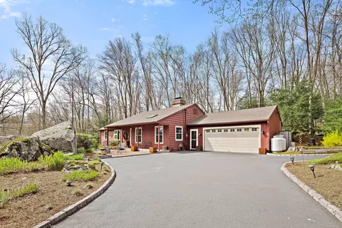 22 Hop Brook Rd, Brookfield, CT 06804