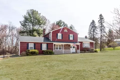47 Mariner Cir, Trumbull, CT 06611