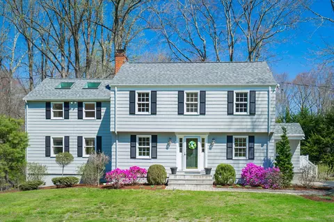 111 Joan Dr, Fairfield, CT 06824