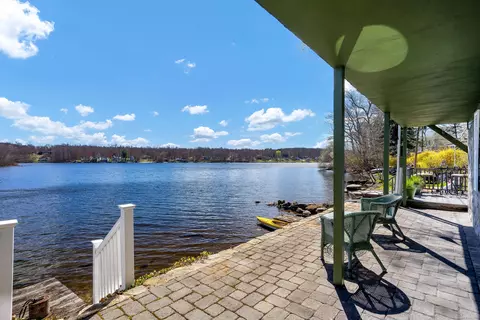 89 Woodland Rd, Coventry, CT 06238