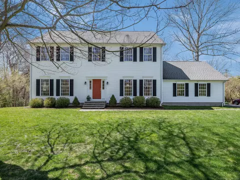 507 Pumpkin Hill Rd, Ledyard, CT 06339