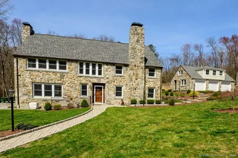 86 Chestnut Tree Hill Rd Ext, Oxford, CT 06478