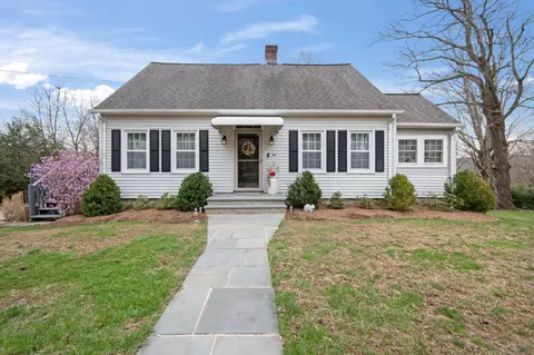 44 Middlebury Ter, Middlebury, CT 06762