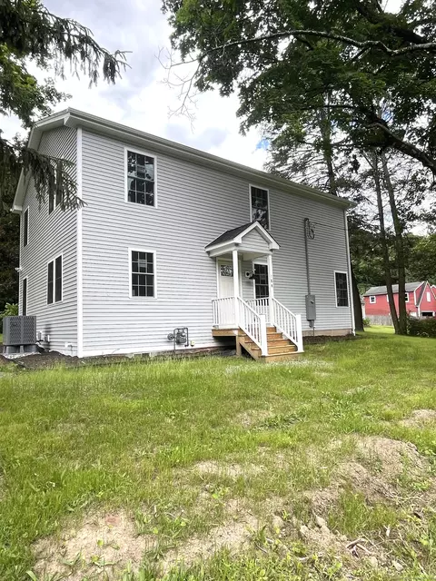 184 Grove St, Cheshire, CT 06410