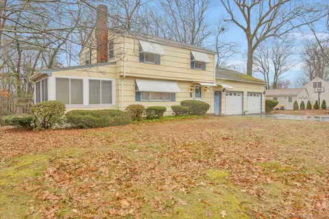 72 Hillside Dr, Ellington, CT 06029