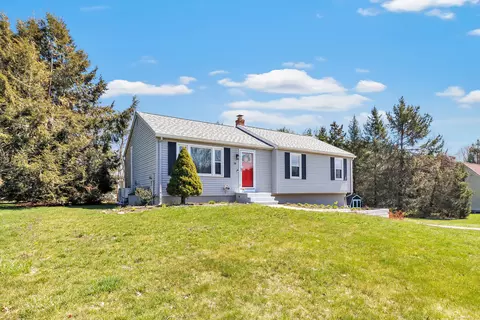 18 Blueberry Pl, Cheshire, CT 06410