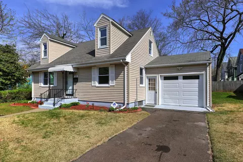 149 Goodrich St, Hamden, CT 06517