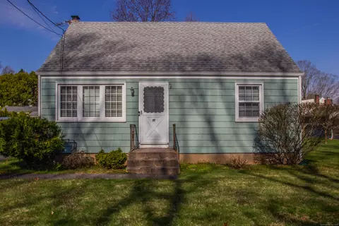111 Thorpe Ave, Meriden, CT 06450