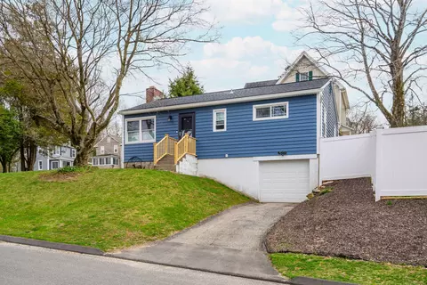 29 Highland Ave, Bethel, CT 06801