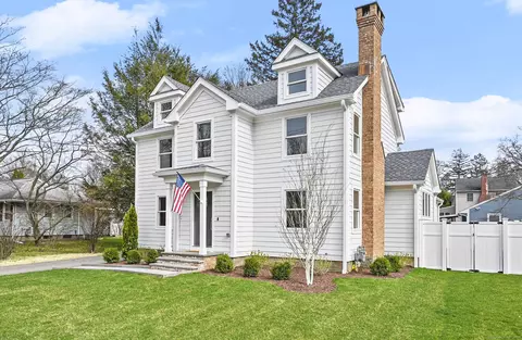 605 Stillson Rd, Fairfield, CT 06824
