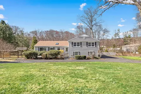 410 Janes Ln, Stamford, CT 06903