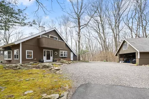 13 Maple St, Weston, CT 06883