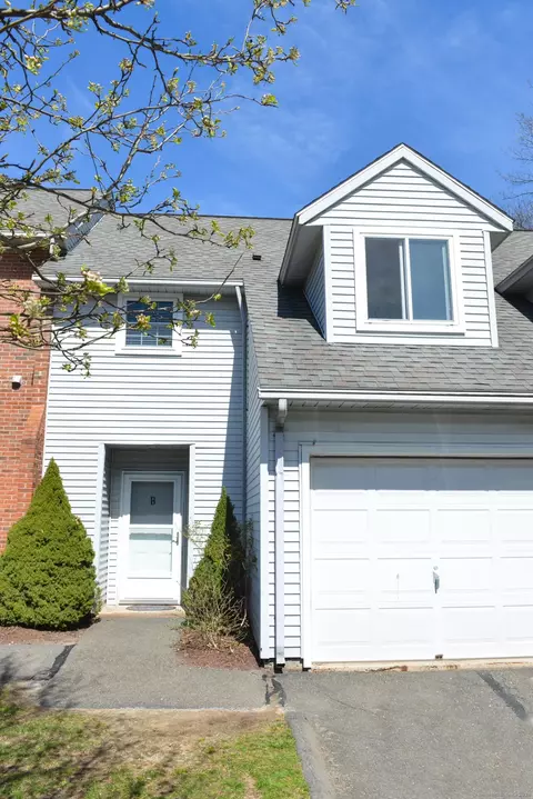 190 Tomlinson Ave #4B, Plainville, CT 06062