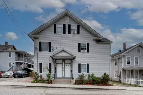 29 Pearl St, Windham, CT 06226
