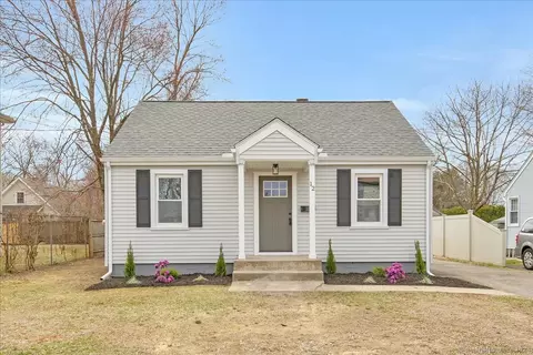 12 Carl St, Enfield, CT 06082