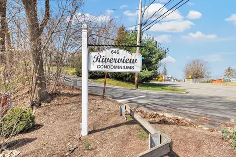 646 Howe Ave #19, Shelton, CT 06484