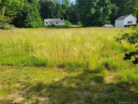 14 Church St, Vernon, CT 06066
