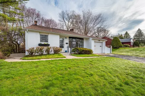 5 Paul St, Bristol, CT 06010