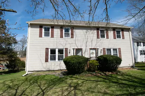 129 Liberty St #129, Clinton, CT 06413