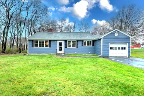 25 Brewster Rd, Milford, CT 06460