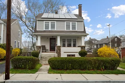 15 Sherman St, New London, CT 06320