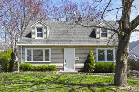 165 Milton Ave, West Haven, CT 06516