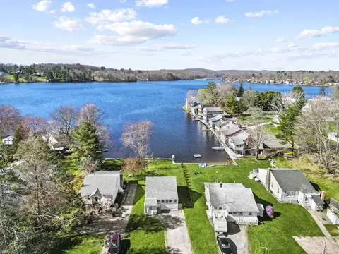 966 Boston Tpke, Bolton, CT 06043